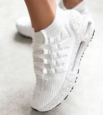 Black And White Under Armour Shoes Women S The Under Armour Hovr Phantom Confetti White Sneakers Women Under Armour Outfits Leather Shoes Woman