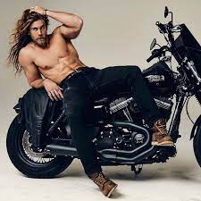Pin On Muscular Men