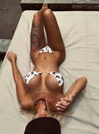 Miiiinae  Mina Erika  miiinae Фото утечки OnlyFans обнаженная №3 -  Nudogram v2.1