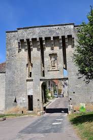 Flavigny Sur Ozerain Cote D Or Porte Du Bourg Xve France Promenade Cote