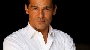 Wer meisterte die herausforderung schaffte den einzug ins finale? Let S Dance 2021 Diese Prominenten Sind Dabei Stern De