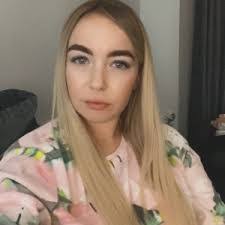 Shauna Ashley's Instagram, Twitter & Facebook