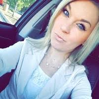 April Landers's Instagram, Twitter & Facebook