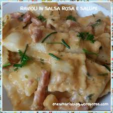 Ho comprato una confezione di ravioli ripieni di spinaci ricotta e scorza di limone. Ravioli Di Carne In Salsa Rosa E Salumi La Mia Cucina Degli Avanzi Enzamariablog