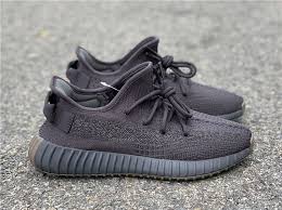 This Reflective Edition Of Adidas Yeezy Boost 350 V2 Cinder Feature The Black Upper Paired With An Ashy Gum Sole In 2020 Adidas Yeezy Boost 350 Yeezy Yeezy Boost 350
