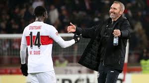 Silas wamangituka vom vfb stuttgart heißt in wirklichkeit silas katompa mvumpa. Vfb Stuttgart Trainer Tim Walter Spricht Uber Silas Wamangituka Fussball News Sky Sport