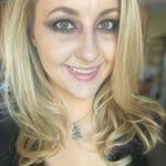 Ashley Markwell's Instagram, Twitter & Facebook