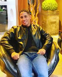 2020the gathering of worshippers / live at loftus stadium. Steven Pienaar Biography Age Wife Career Net Worth Instagram Twitter Steven Pienaar Everton Tottenham Hotspur