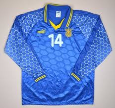 The deal with adidas is due to expire in 2016, so don't miss this opportunity to pick up one of the outfits sporting the adidas logo, as a new manufacturer may take over for the 2017 campaign. Ukraine Away Football Shirt 1997 1998