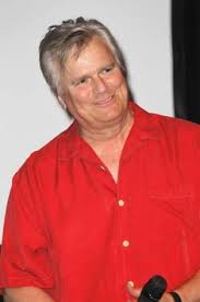 Die serie konzentriert sich auf die . 9 Richard Dean Anderson Ideas Richard Dean Anderson Richard Macgyver Richard Dean Anderson