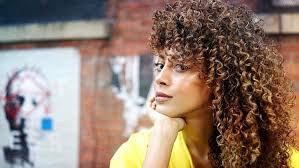 Are they any curlies that live in los angeles, california? The Best Instagram Accounts For Curly Haircut Inspiration Glamour