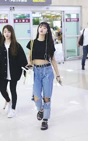 Yooa Oh My Girl Airport Fashion Kpop Kpop Fashion Female Celebrity Fashion