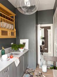 Ver más ideas sobre diseño de cocina, cocinas, disenos de unas. Disimula Instalaciones Muebles Muebles Oscuros Como Organizar Cocinas Pequenas