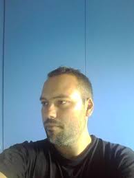 Un bambino e un ibis in volo sopra il deserto di palmira, per ritrovare, immaginandola insieme, la strada maestra, abbracciando la speranza per non perdersi più: Simone Sibilio Simosibi Twitter