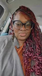 Got some busy days ahead and I don’t have time to be doing my hair! Thank  you to my daughter Elishia Smith, yes I paid her with a good mommy meal and  money! 🤗🥰, Thank you lish!!!!