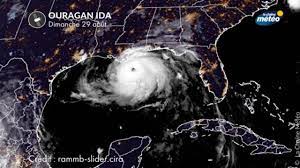 Des alertes cycloniques furent émise pour les îles caïmans, cuba et la côte de la louisiane, les deux derniers pour des conditions d'ouragan. Kuyq3quxqhotnm