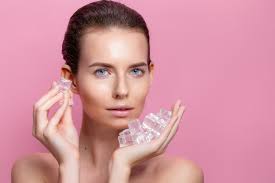 Chườm đá lên mặt có tác dụng gì? Cách làm đẹp da với đá lạnh – Thẩm Mỹ Viện  Ngọc Dung