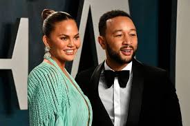 Chrissy teigen has almost completely purged her twitter page after conspiracy theorists linked her to the recently deceased and disgraced financier chirry teigen delete tweets reveal sick obsession with kids and toddlers. Chrissy Teigen Is A Fan Of Justine And Caleb On Love Island