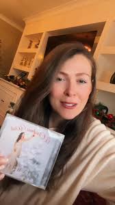 If you’d like to order A Christmas Wish 💿 in time for Christmas CDs are  available from www.ellenwilliams.co.uk #classicalsinger #soprano  #classicalmusic #omiobabbinocaro #classicalcrossover ...