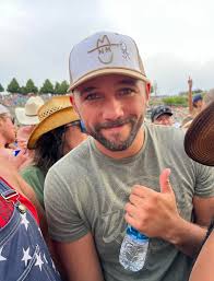 Hey everyone! My name is Mike, and I'm planning to move to Denver in early  January. I'm looking for a place to rent or potential roommates. I'm  finishing up my last year