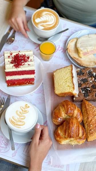 Porción Torta de manzana + Criollos artesanales x 250g