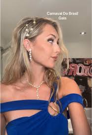 Some commotion for the dress👗💙🇧🇷 #heartsandstars #gala #miami