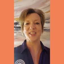 Sandra Hennigan's Instagram, Twitter & Facebook