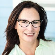 Juli Claassen, Top Producer Blue Marlin Realtor