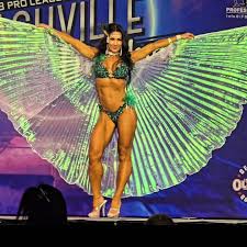 Janet Lynn West - Free pics, galleries & more at Babepedia