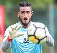 شنَّ فواز القرني، حارس مرمى فريق الاتحاد، هجومًا لاذعًا على سلطان البلوي، وكيل أعماله السابق، واتهمه بأنه خدعه وأخذ منه مليون ريال، دون وقت حق، في وقت كان شقيقه إبراهيم البلوي رئيسًا للنادي. Ø¥ØµØ§Ø¨Ø© ÙÙˆØ§Ø² Ø§Ù„Ù‚Ø±Ù†ÙŠ Øª Ø±Ø¨Ùƒ Ø§Ù„Ø§ØªØ­Ø§Ø¯ ÙˆÙ‚Ø±Ø§Ø± Ù…Ù† ÙƒØ§Ø±ÙŠÙ„ÙŠ Ù„Ù„Ø§Ø¹Ø¨ÙŠÙ† ØµØ­ÙŠÙØ© Ø§Ù„Ù…ÙˆØ§Ø·Ù† Ø§Ù„Ø¥Ù„ÙƒØªØ±ÙˆÙ†ÙŠØ©