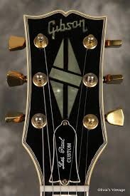 Tattoo design option for weddings! Great Looking Gibson Guitars Gibsonguitars Vintage Guitars Gibson Guitars Guitar Design