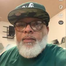 Derrick Waller's Instagram, Twitter & Facebook