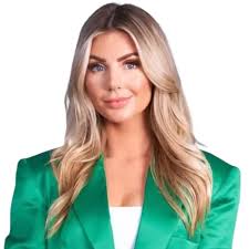 Carly Patterson Acquires SFR In Miami Beach For $3.3M From Mathias & Janet  Chouraki