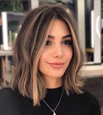 Lo avevamo annunciato e adesso abbiamo la conferma da un caposaldo del glamour: 12 Tagli Capelli Ricci E Mossi Estate 2020 Foto Scegliete La Vostra Onda Amica Foto 8