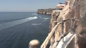 Cuenta la leyenda que a la isla de menorca llegó xoroi quizá proveniente de un naufragio y en la cueva se instaló. Cala En Porter Visitmenorca Com