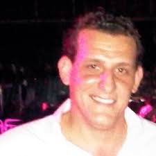 Carlos Estrella (@Cao08)