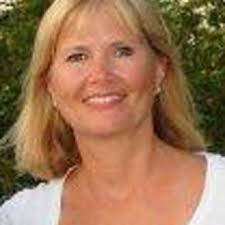 Elisabeth Dyer (@easd1966)