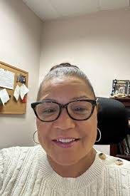 Mandi Glass's Instagram, Twitter & Facebook