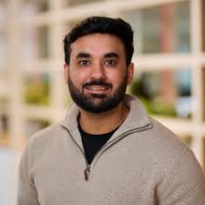 Kyle Upton's Instagram, Twitter & Facebook