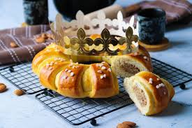 Brioche Des Rois En Couronne Sans Beurre Ni Sucres Recette Healthyfoodcreation En 2021 Brioche Des Rois Recette Galette Dessert Leger