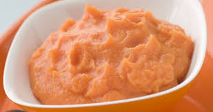 Puree De Patates Douces Pour 4 Personnes Recettes Elle A Table Recette Puree Patate Douce Aliments Pour Bebe Faits Maison Repas Bebe