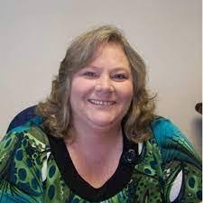 Tracy Landreth's Instagram, Twitter & Facebook