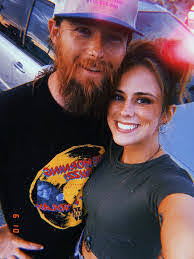 Earnestine Travis's Instagram, Twitter & Facebook