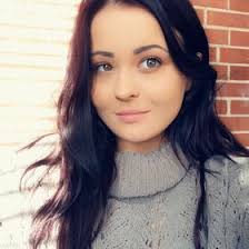 Mallory Mcmahan's Instagram, Twitter & Facebook