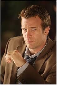 Thomas Jane 8 Inch x10 Inch PHOTOGRAPH Hung (TV Series 2009
