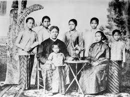Kartini merupakan sesosok wanita yang jasanya bakal selalu dikenang. Vzozifgny6icvm