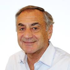 Catching up for lunch today with this tourism legend Ian McDougal.  Discussing our new in market agency partnership with Chadstone-The Fashion  Capital to drive business from the lucrative China and…