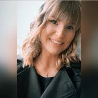 Emily Freney's Instagram, Twitter & Facebook