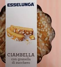 La ciambella granellata di dolcezze artigianali è tempestata in superficie di ricca granella di zucchero, per rendere questo dolce ancora più goloso. Ciambella Con Granella Di Zucchero