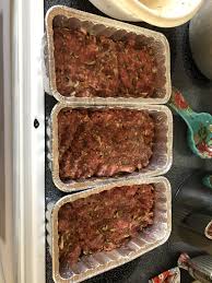 In a large mixing bowl, combine ground beef, bread crumbs, beaten eggs, onion, ketchup, parsley, milk. Keto Meatloaf 3 Pounds Of 100 Ground Beef 2 Eggs Crushed Pork Rinds Salt And Pepper Place Into 3 1lb Oven Tins And Bake At 375 Pork Rinds Beef Meatloaf